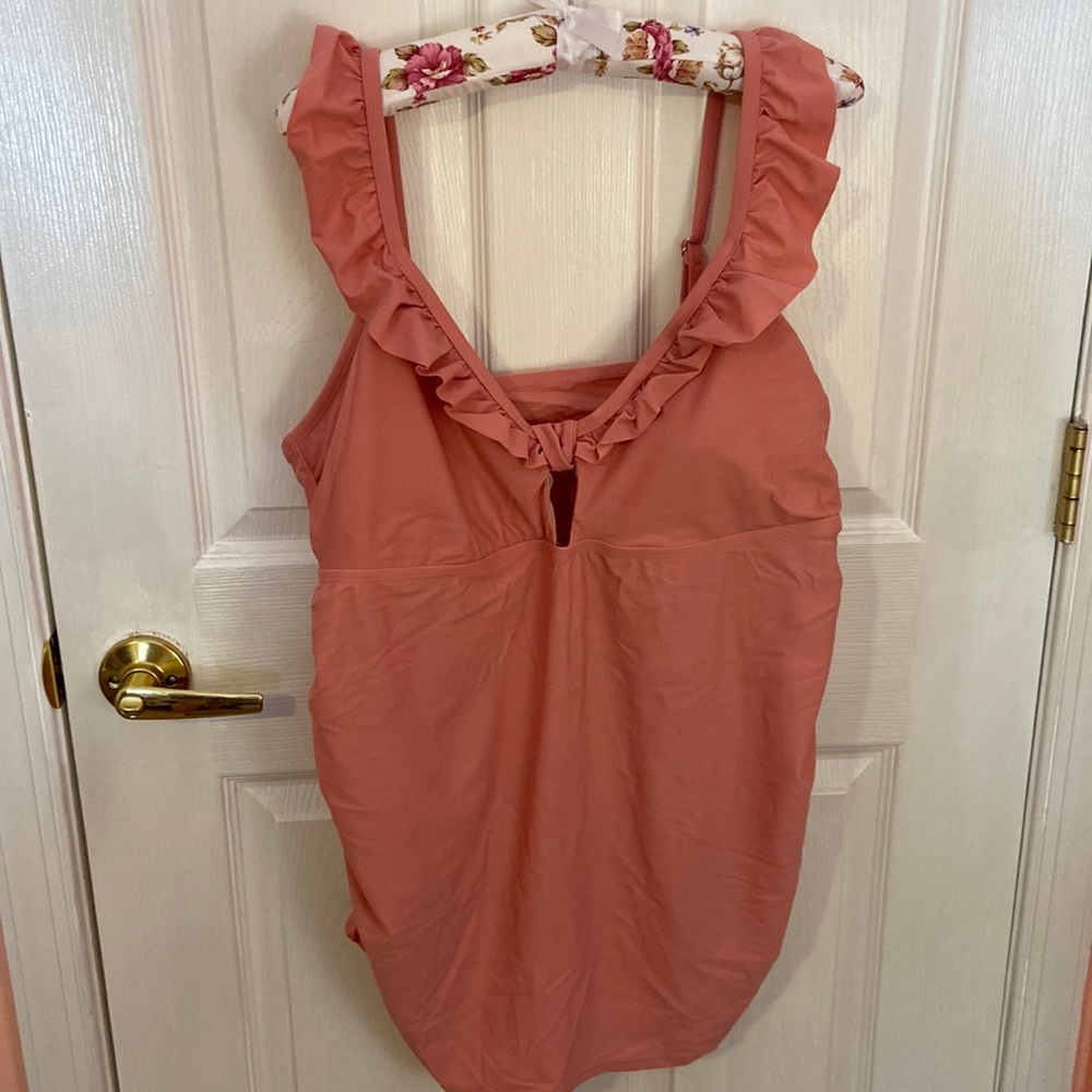 Isabel Maternity by Ingrid & Isabel Rose Pink Ruffle Maternity Tankini Top